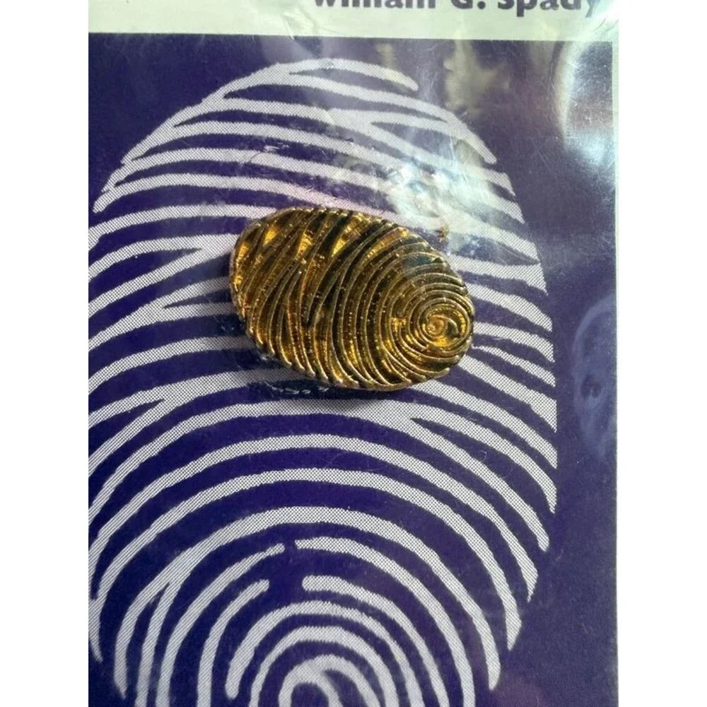 The Master Teacher Gold Fingerprint Lapel Pin
